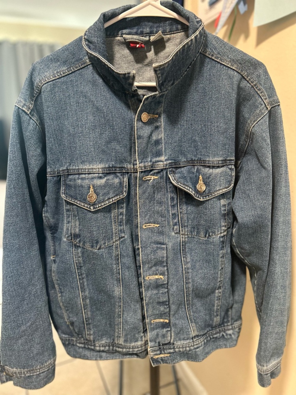 Vtg Marlboro Star Medium Wash Blue Denim Jean Jacket